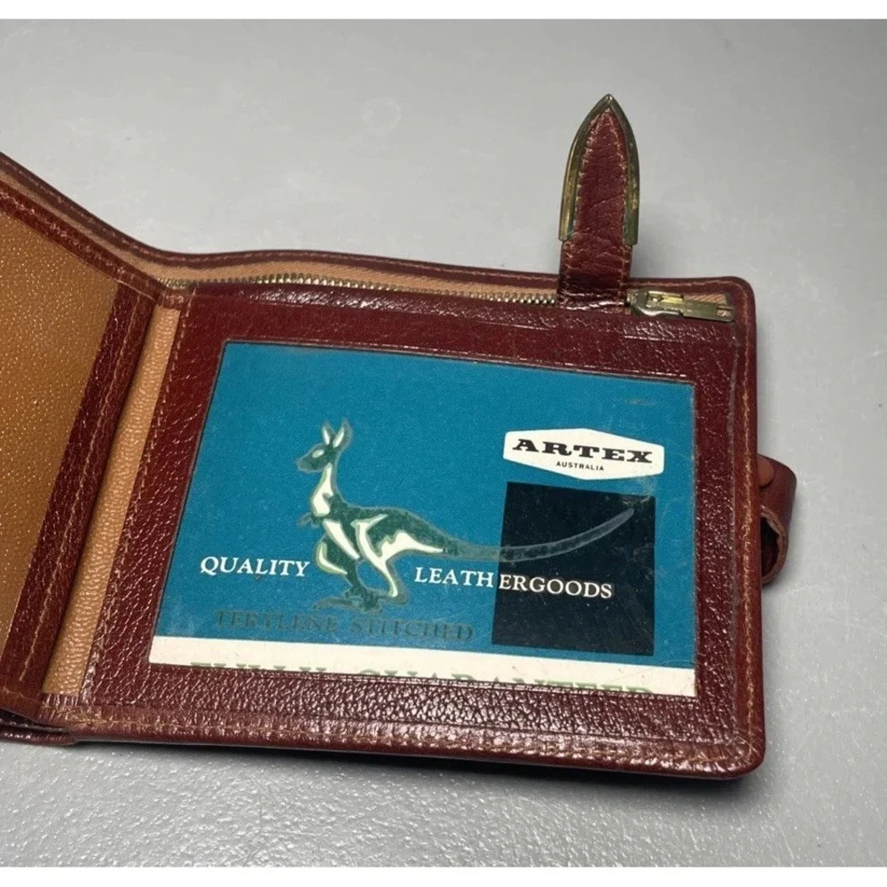 Vintage Men's Artex Australia Leather Bifold Wallet